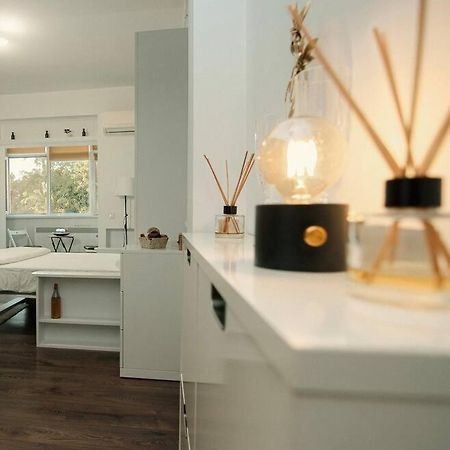 Oasis Studio Central City Bukarest Eksteriør billede